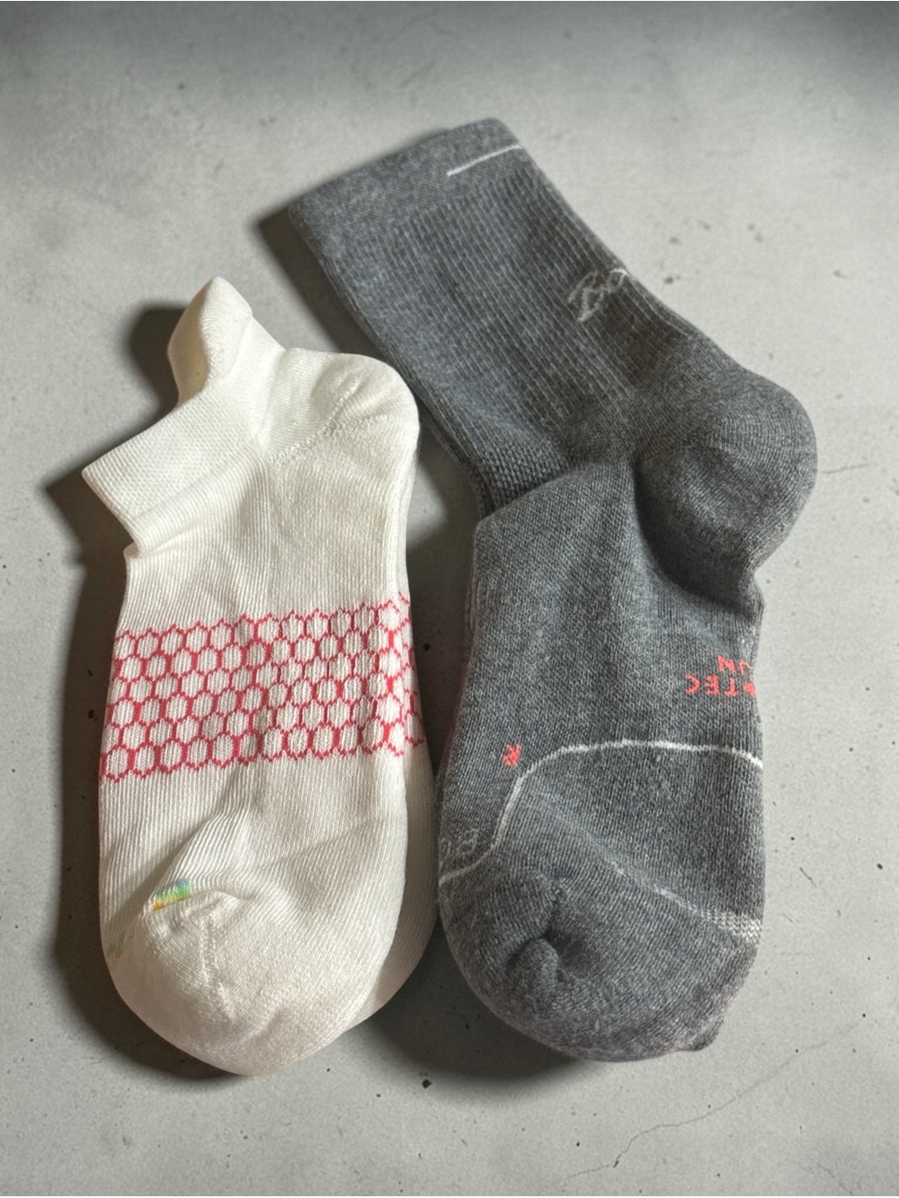 NEW Bombas Low-Cut & Crew Cushioned Sole Sock - White/Pink & Gray/White SZ LG